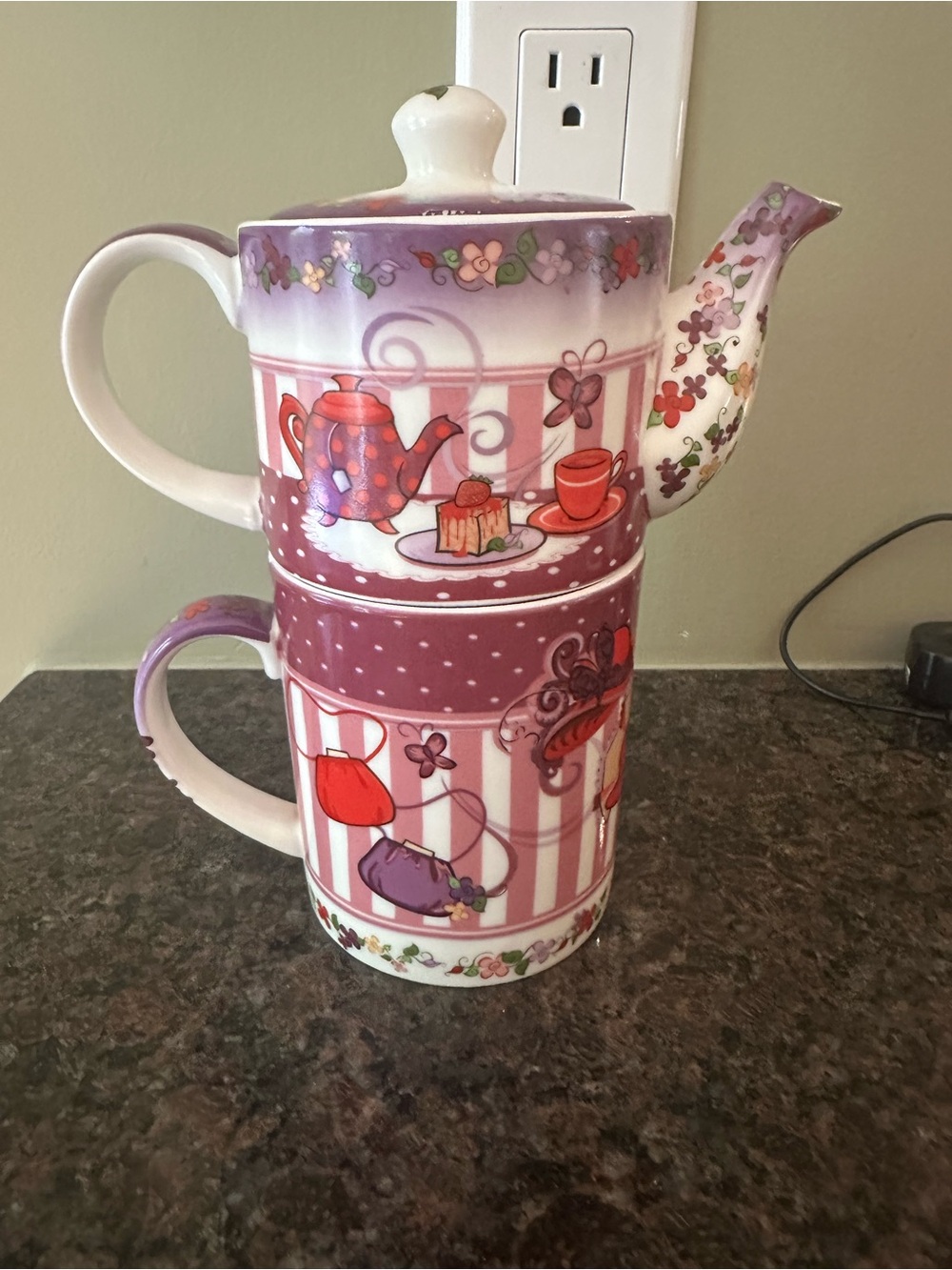 Paul Cardew 2004 Red Hat Society Tea Time Tea for One Teapot